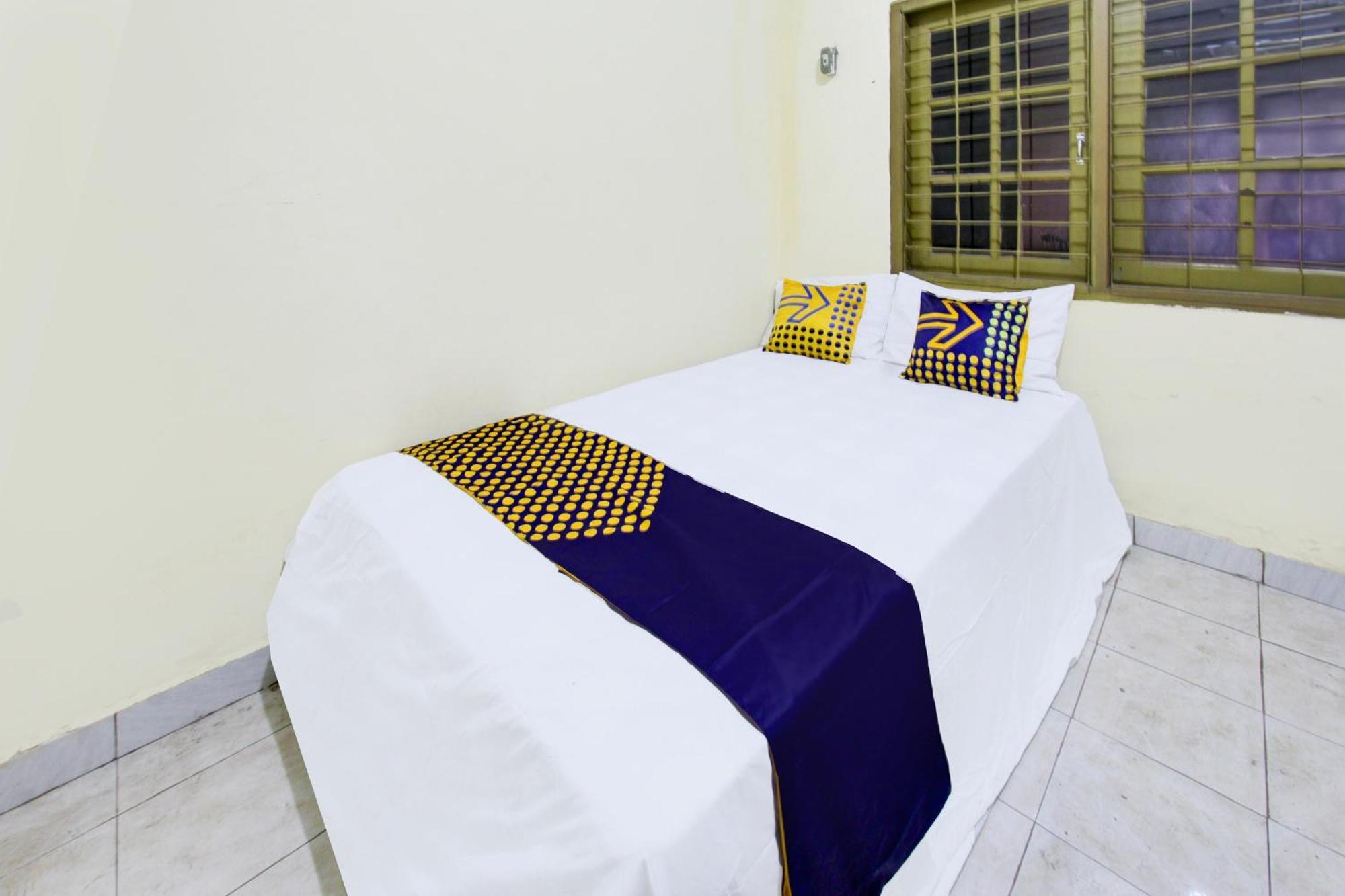 Oyo Life 93284 Kos Cendana Raya Hotel Mataram Bagian luar foto