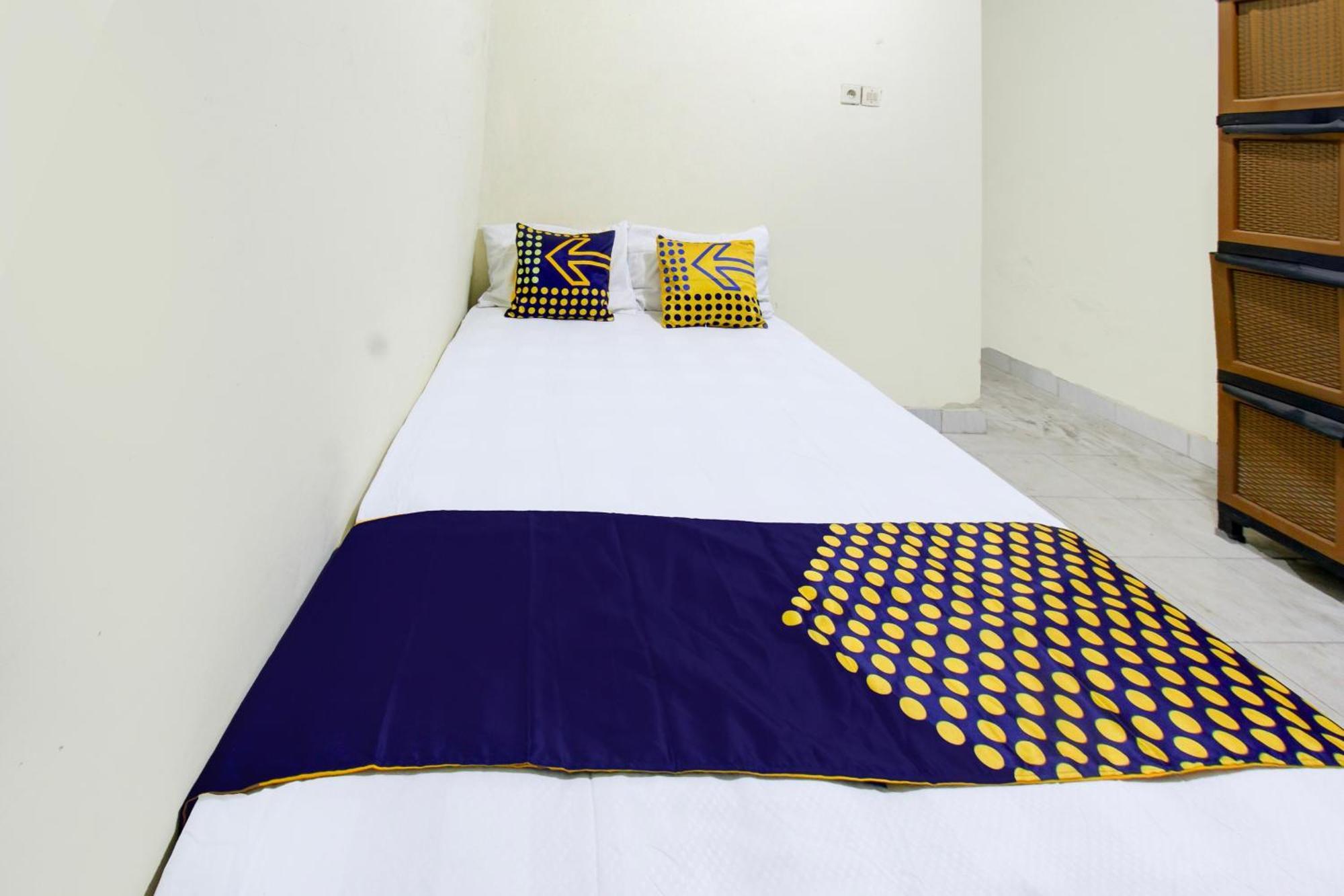 Oyo Life 93284 Kos Cendana Raya Hotel Mataram Bagian luar foto