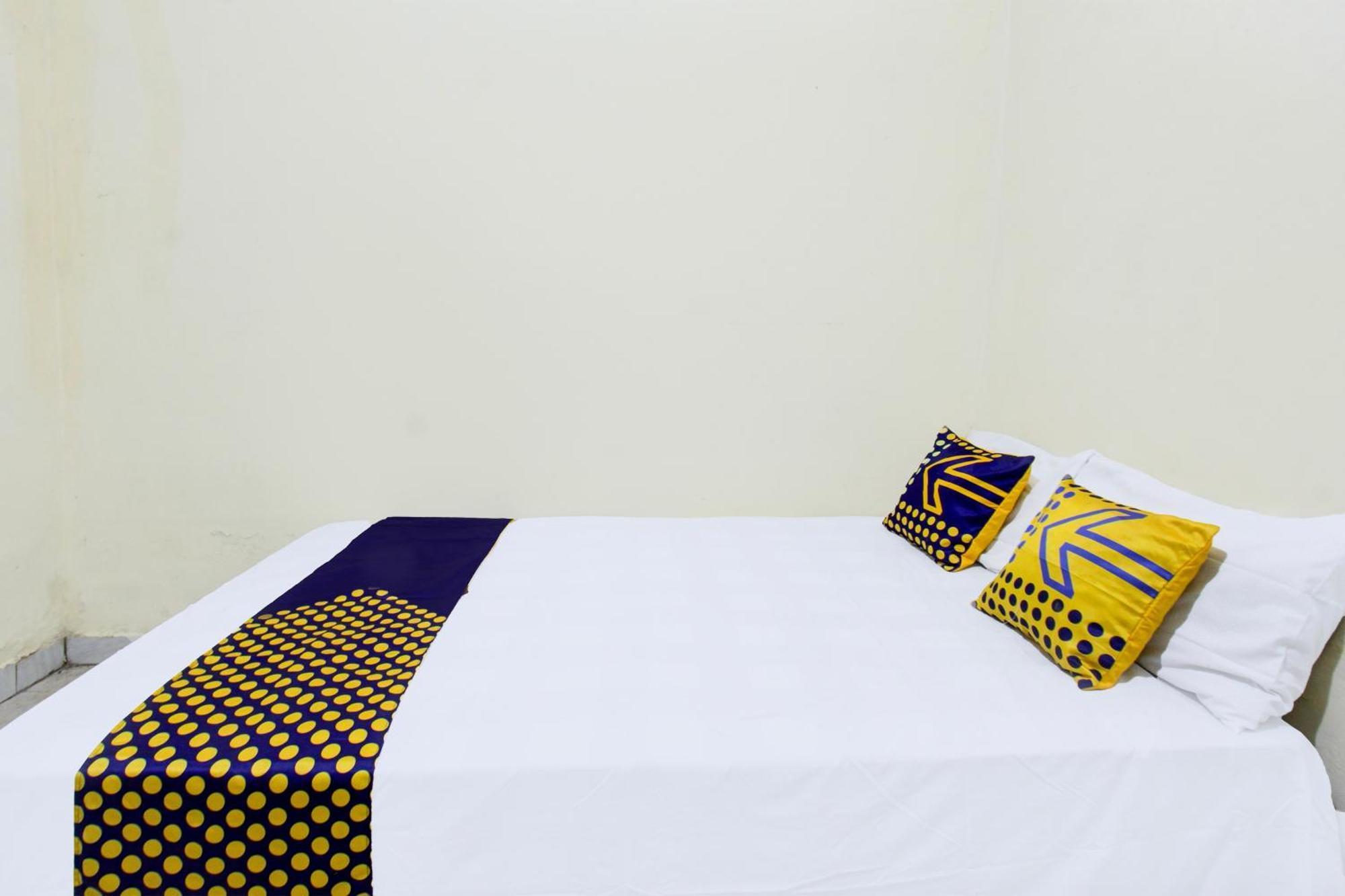 Oyo Life 93284 Kos Cendana Raya Hotel Mataram Bagian luar foto